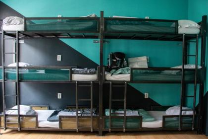 Amsterdam Hostel Leidseplein - image 12