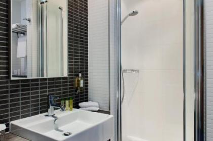 DoubleTree by Hilton Amsterdam Centraal Station - image 4