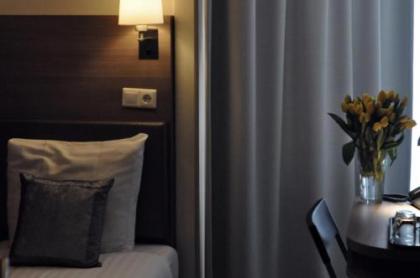 The Concert Hotel - image 8