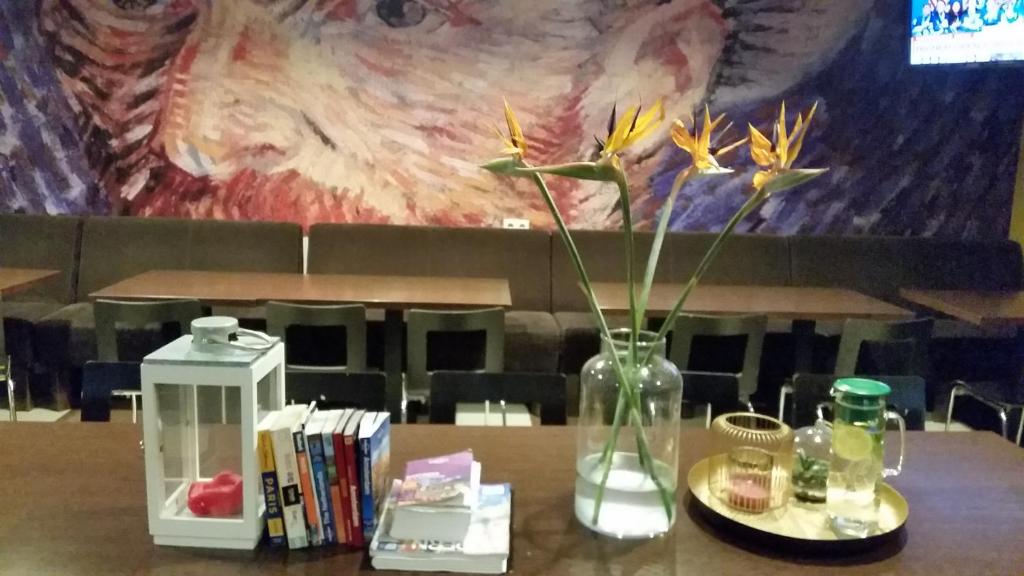XO Hotels Van Gogh - image 2
