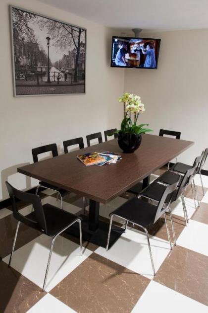 XO Hotels Van Gogh - image 4