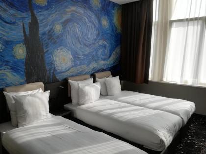 XO Hotels Van Gogh - image 8