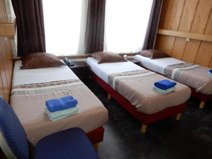 Hotel Sharm - image 2