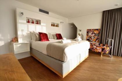 The Bank Hotel - image 10