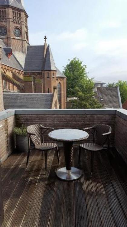The Bank Hotel - image 14