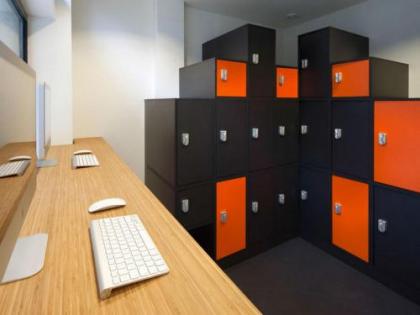 easyHotel Amsterdam City Centre South - image 9