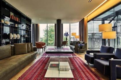 Conservatorium Hotel - image 10