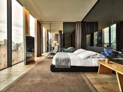 Conservatorium Hotel - image 11