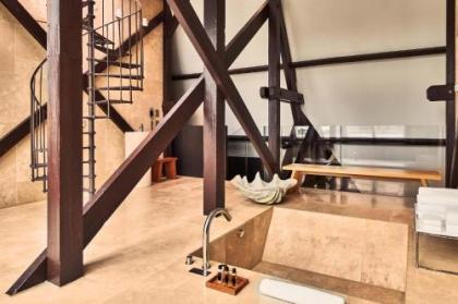 Conservatorium Hotel - image 16
