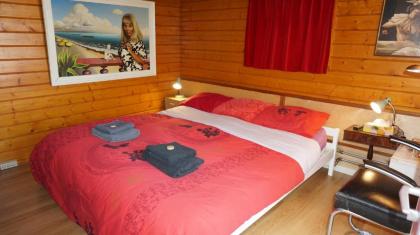 Xaviera's Bed and Breakfast - image 12