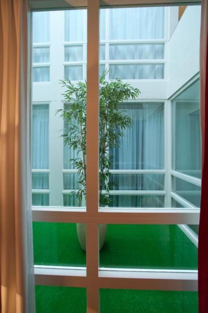 Hotel Iron Horse Leidse Square - image 14
