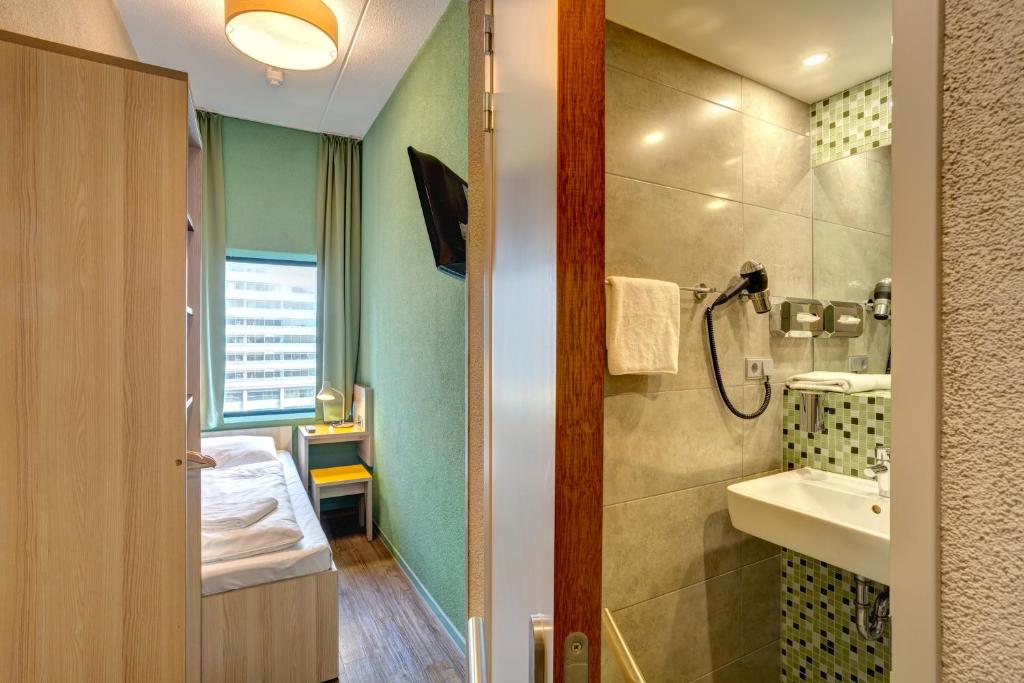 MEININGER Hotel Amsterdam City West - image 2