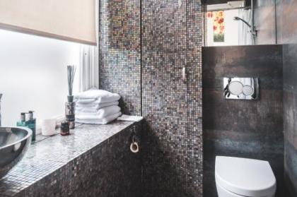 Amstel Corner Hotel - image 19