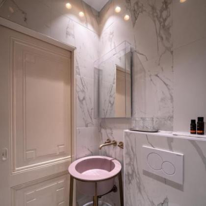 Amstel Corner Hotel - image 3