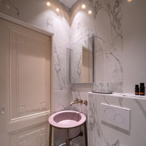 Amstel Corner Hotel - image 3