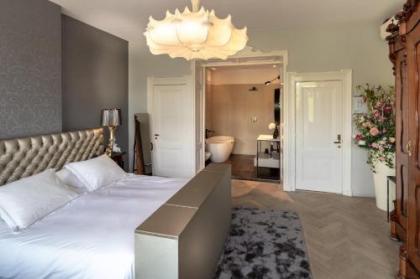 Amstel Corner Hotel - image 8
