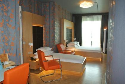 Amadi Park Hotel - image 14