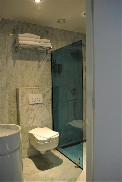 Amadi Park Hotel - image 7