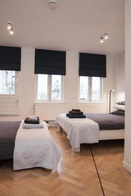 Kuwadro B&B Amsterdam Centrum - image 2