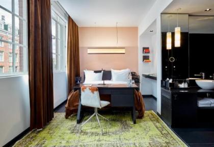 Sir Albert Hotel - image 12