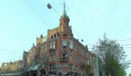 Nadia Hotel - image 1