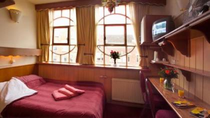 Nadia Hotel - image 17