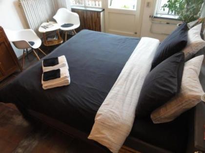 Bed and Breakfast Amsterdam West - image 5