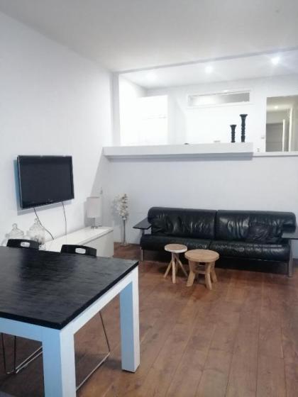 Apartment StayWell Amsterdam Free Parking - image 16