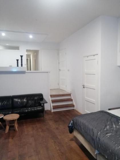 Apartment StayWell Amsterdam Free Parking - image 17