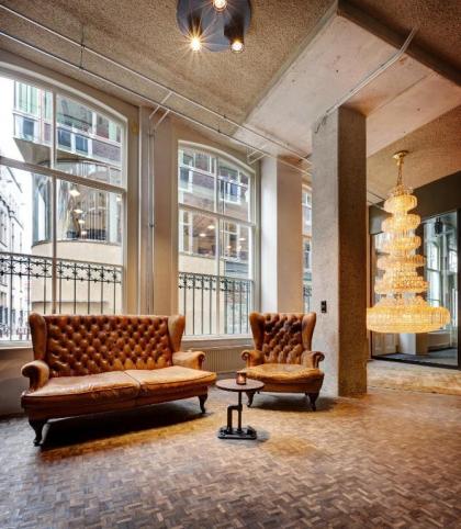 Hotel V Nesplein - image 10