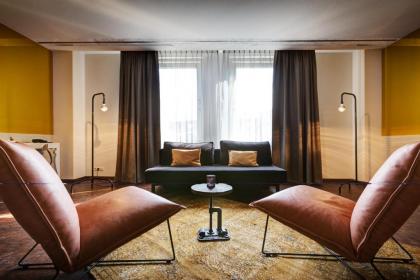 Hotel V Nesplein - image 14