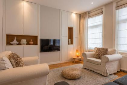 Old City Centre apartments - Nieuwmarkt area - image 1