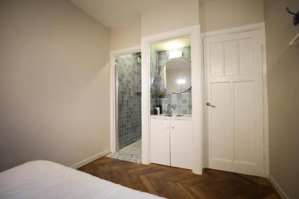 Old City Centre apartments - Nieuwmarkt area - image 14