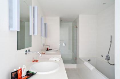Room Mate Aitana - image 14