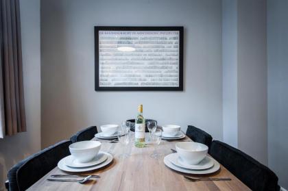 Short Stay Group Harbour Loft Studios - image 4
