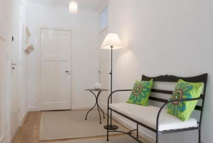 Authentic Amsterdam Bed and Breakfast Rai - image 16