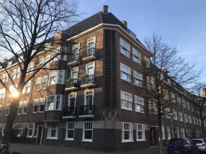 Authentic Amsterdam Bed and Breakfast Rai - image 3