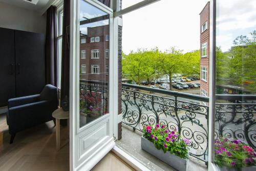 No. 377 House - image 5
