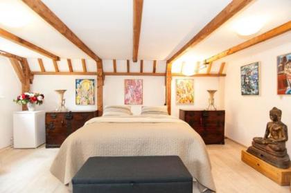 Bed & Breakfast of Art - image 7