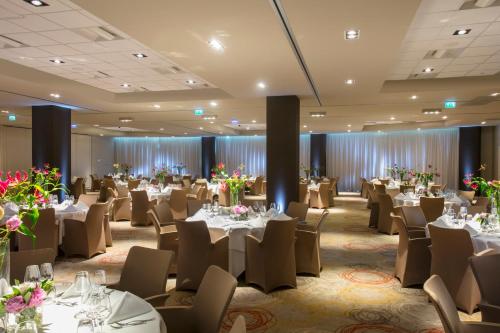 Holiday Inn Amsterdam - Arena Towers - image 2