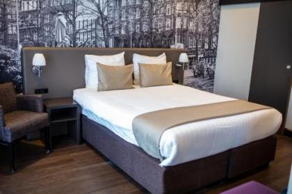 Royal Amsterdam Hotel - image 2