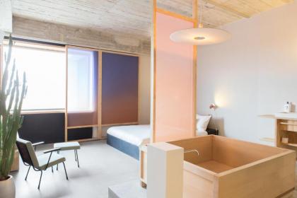 Volkshotel - image 14