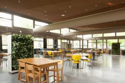 WOW Amsterdam Hostel - image 13