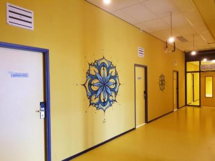 WOW Amsterdam Hostel - image 2