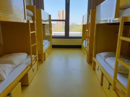 WOW Amsterdam Hostel - image 3