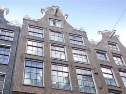 Hotel CC - image 12