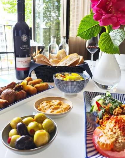 Luxury Suites Amsterdam - Member of Warwick Hotels - image 12