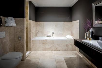 Luxury Suites Amsterdam - Member of Warwick Hotels - image 7