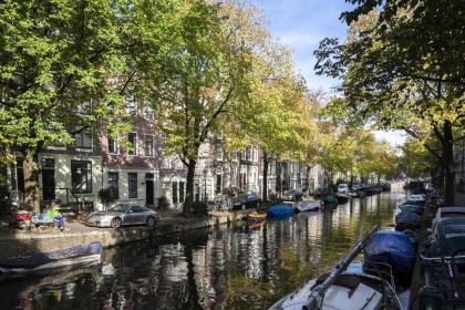 Miss Jordaan - image 18