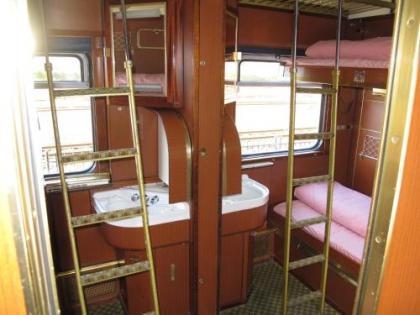 Train Lodge Amsterdam - image 14